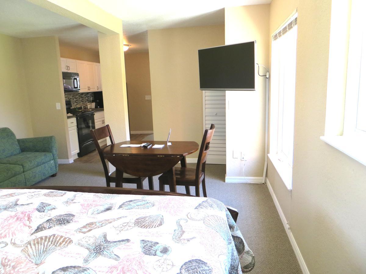 Beachview Suites Clearwater Beach Exterior photo