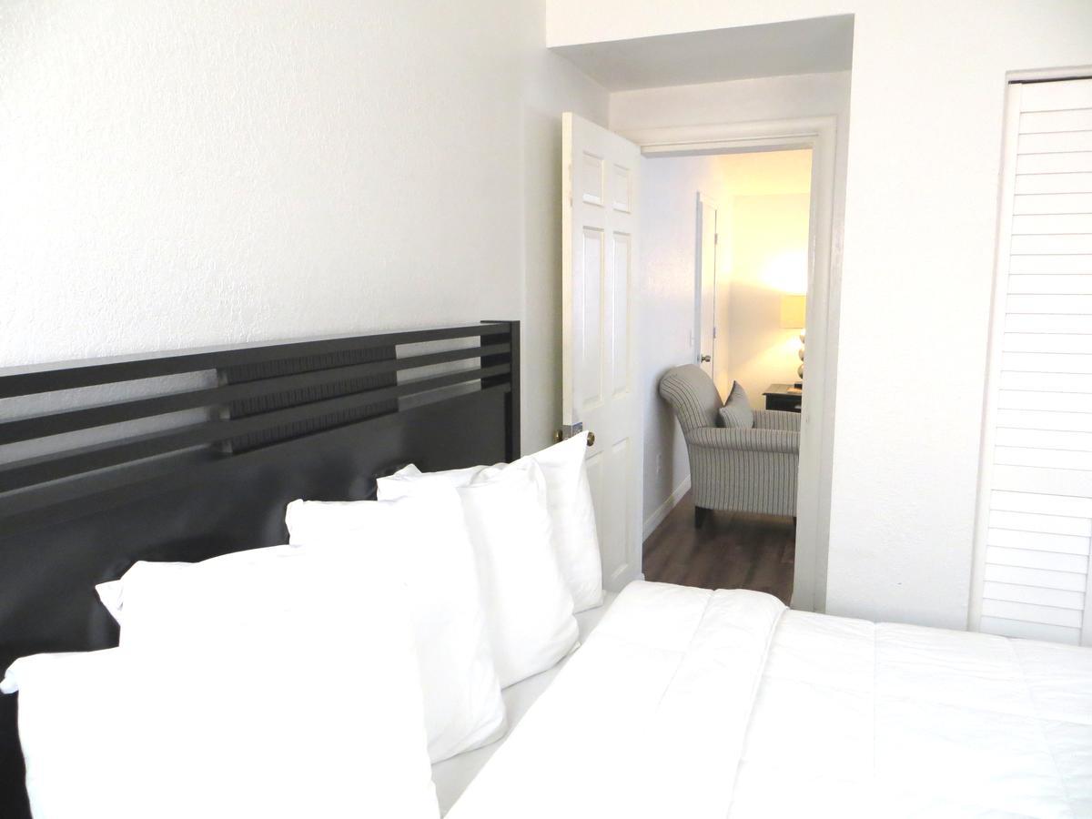 Beachview Suites Clearwater Beach Exterior photo