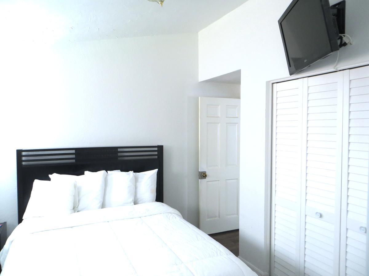 Beachview Suites Clearwater Beach Exterior photo